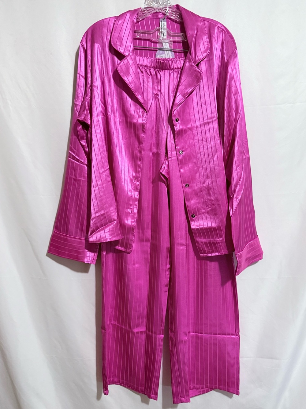 Lilac & London Women’s Pink Satin Striped Pajama Set L Button Front Long Sleeve